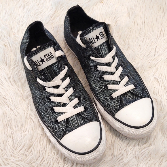 Converse Shoes - Converse All Star Low Tops Silver Shimmery Chevron